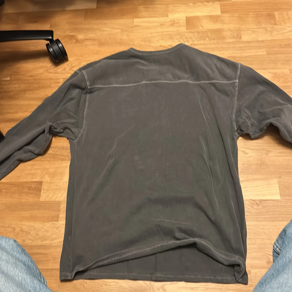 Grå långärmad tröja från ERL - 1