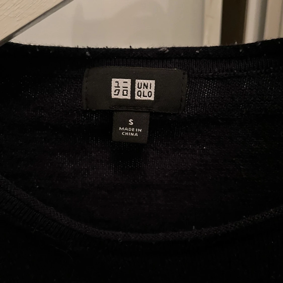 Marinblå tröja från Uniqlo - 90