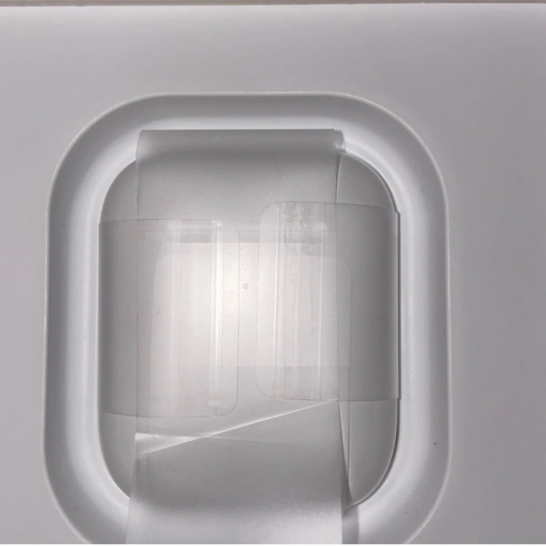 Apple AirPods med trådlöst laddningsetui - 3