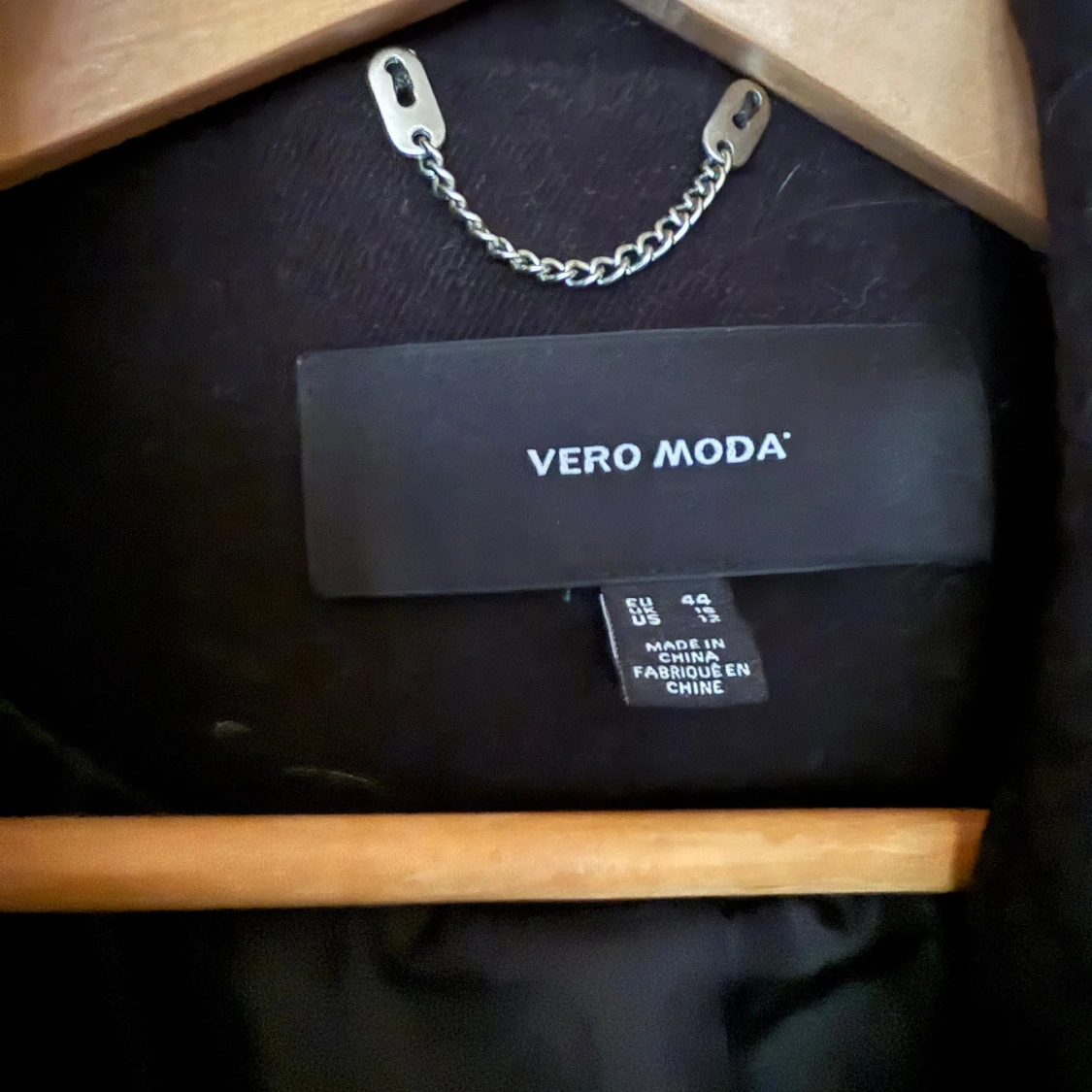 Svart kappa från Vero Moda - 2