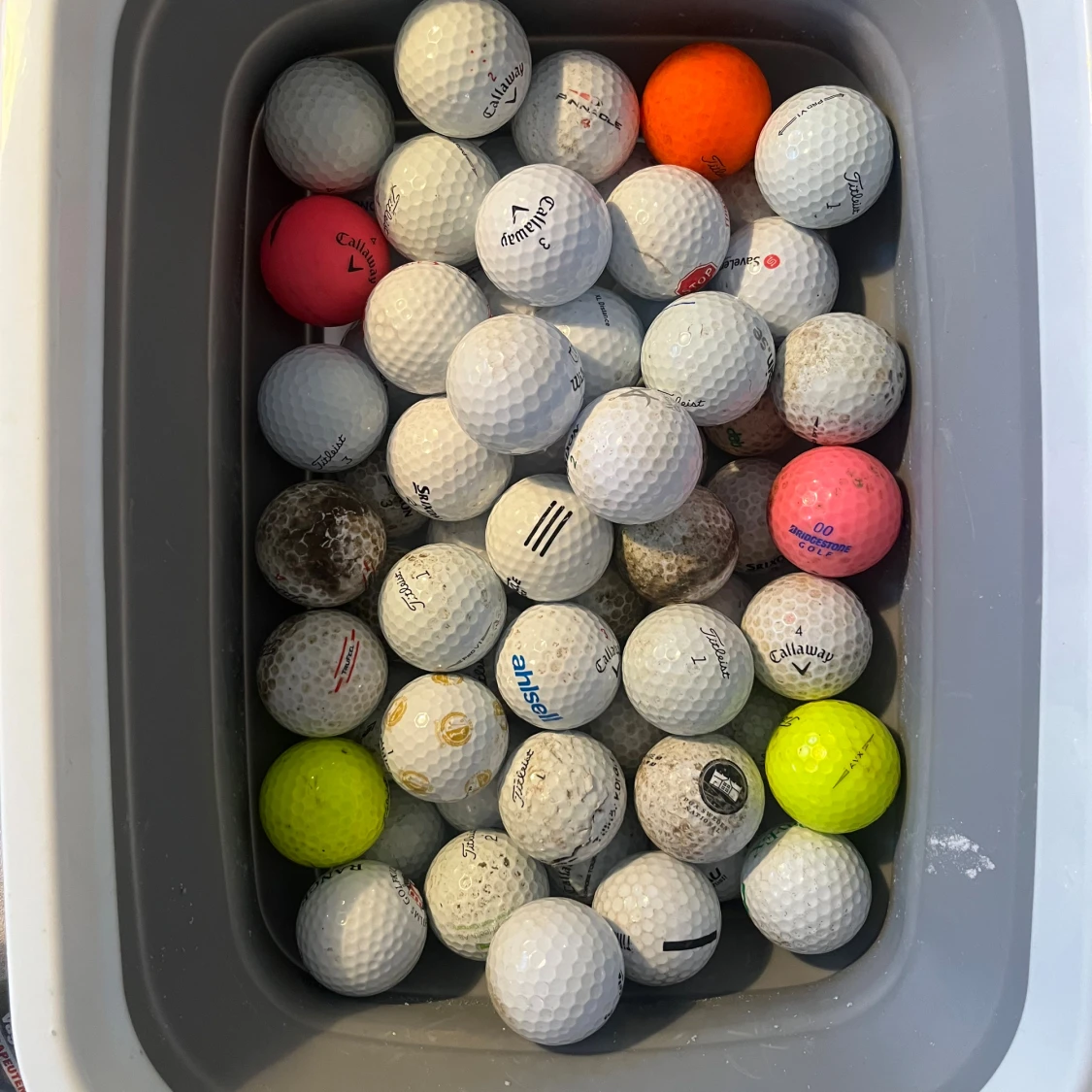 Begagnade golfbollar, blandade märken - 1