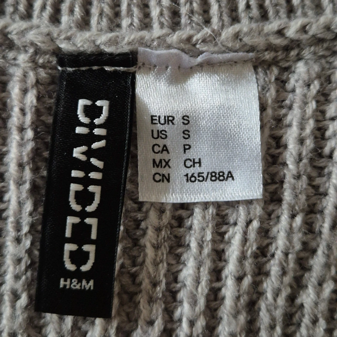 Slipover * stl S * Ärmlös v-ringad * grå - 4