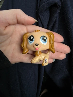 Littlest pet shop - Littlest pet shop figur, hund, hasbro sälsynt!!!  Finns fler i min profil för samfrakt. Jag har ca 200 st kvar så följ för att få notis när jag lägger upp.
