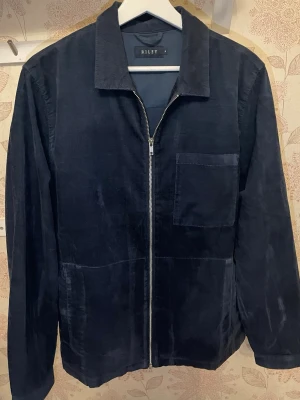 Vårjacka / Overshirt - Tunn jacka/overshirt köpt på Brothers. 