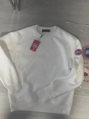 Canada goose tröja - Helt ny, med etticket. Skriv vid funderingar!