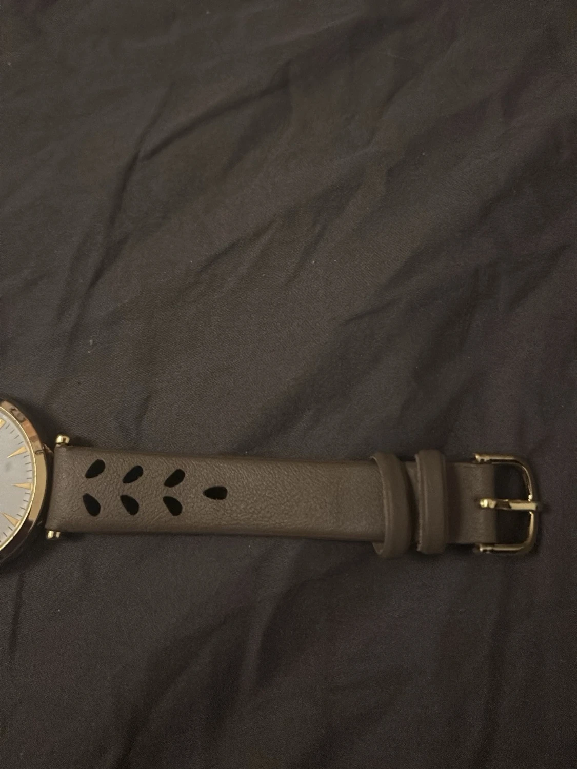 Stilren klocka med brunt läderband - 2