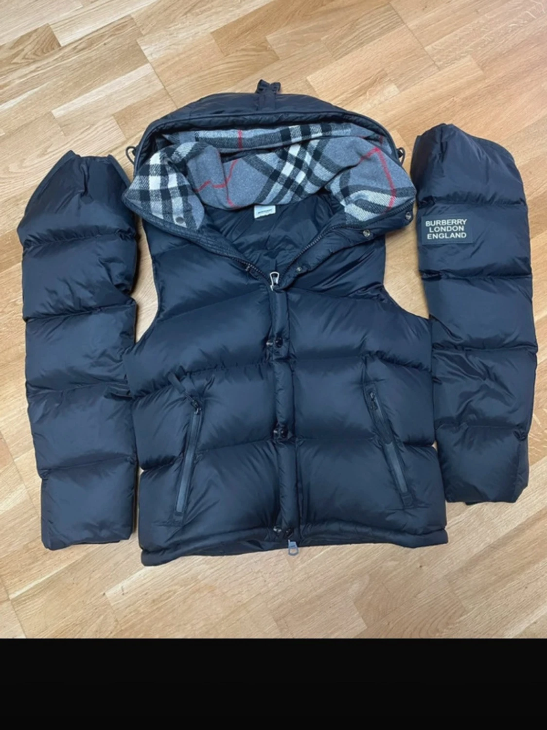 Svart jacka  från Burberry - 1