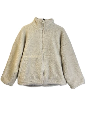 teddy jacka - säljer en teddy jacka från åhlens, carin wester. storlek xs, passform oversize. fortfarande bra skick, dock en liten missfärgning på insidan av jackan. 