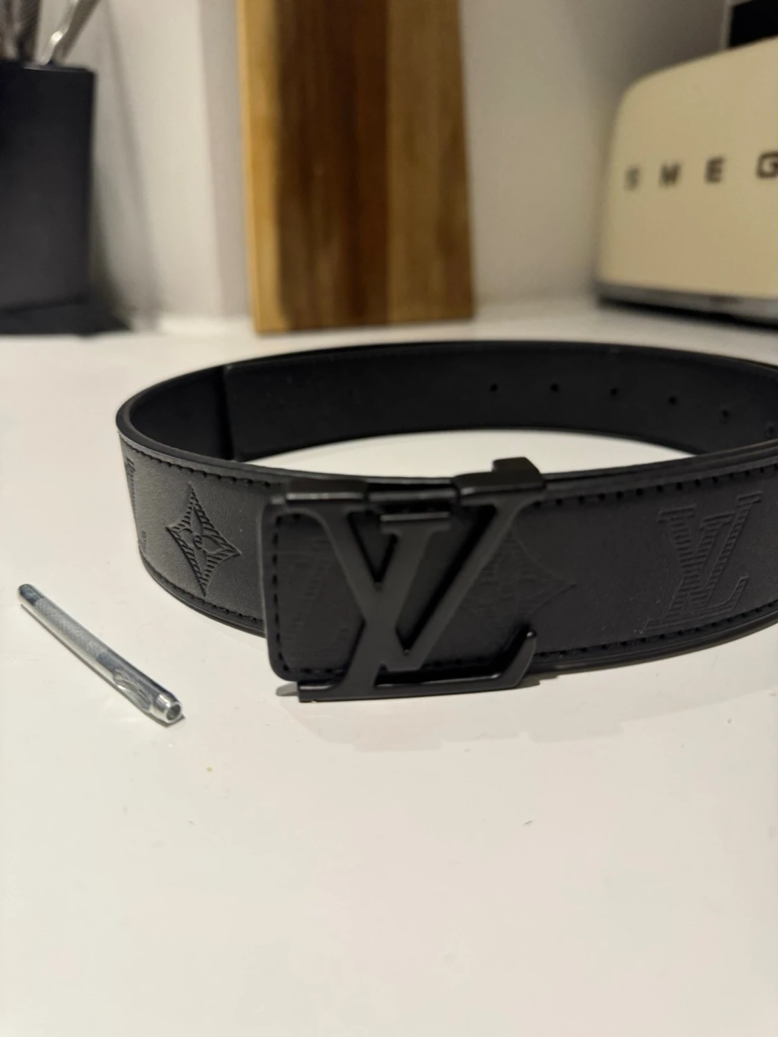 Svart L-V bälte  - 1