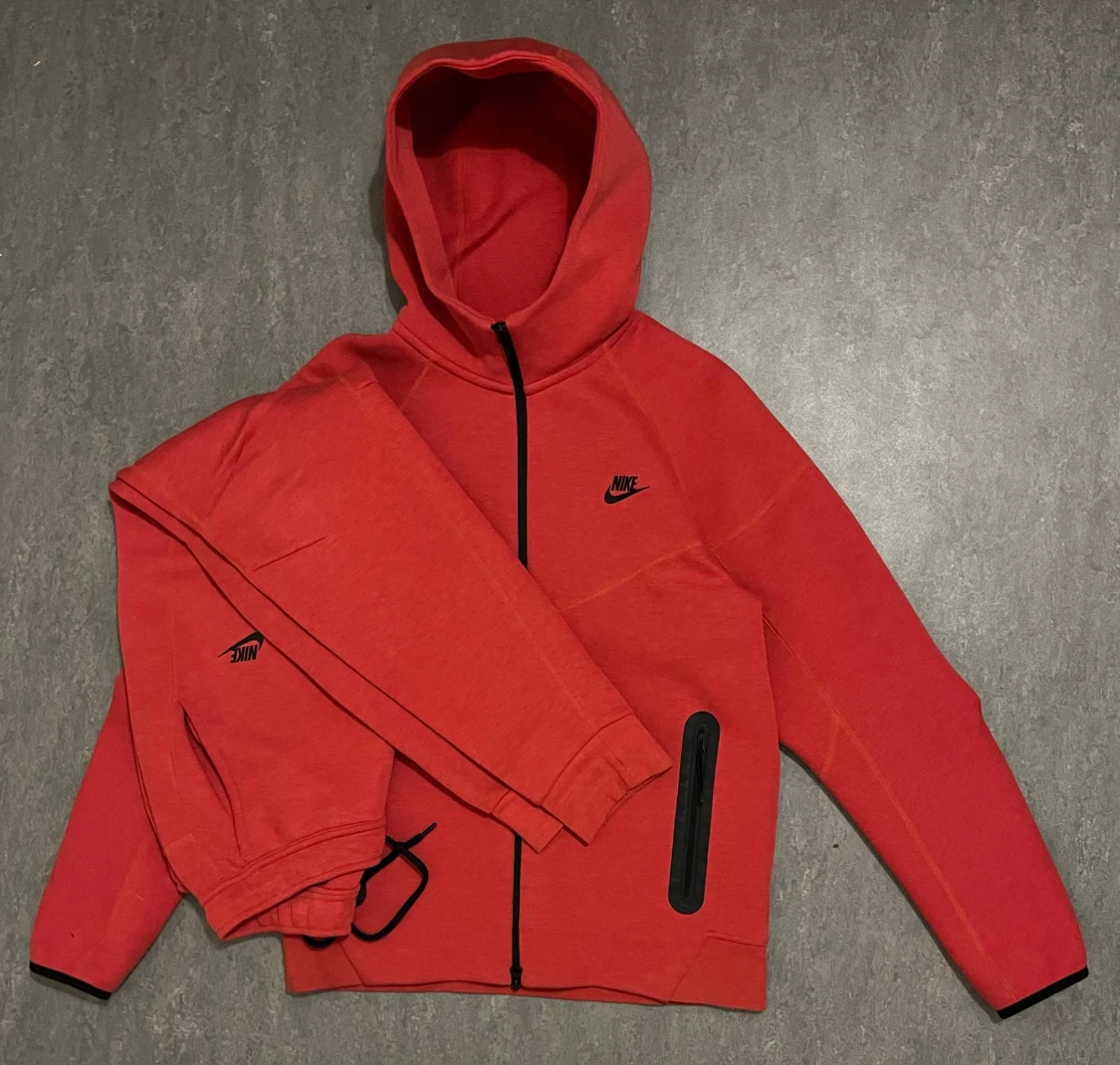 Nike tech fleece tracksuit