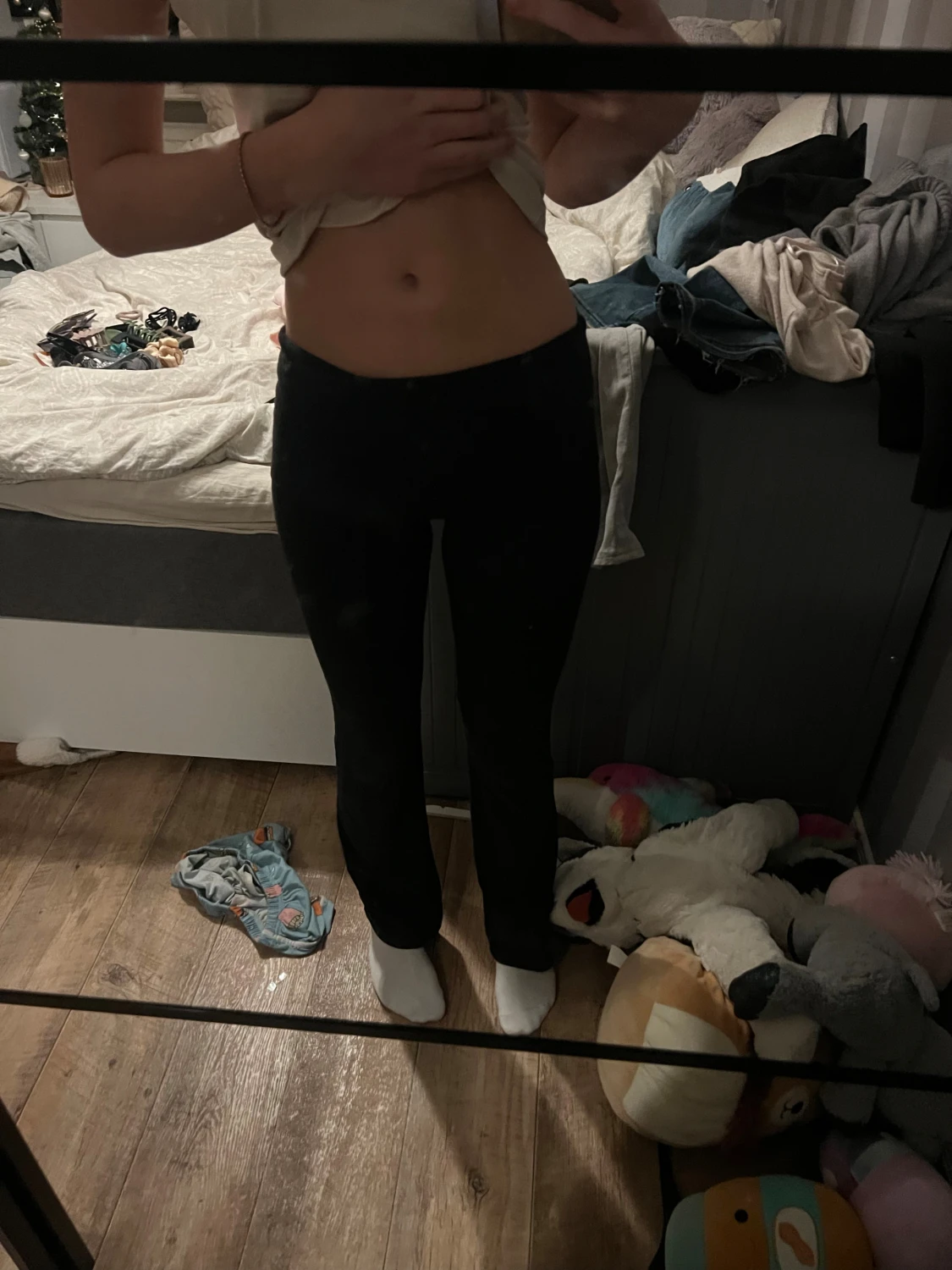 Svarta bootcut yogapants byxor från Gina Tricot