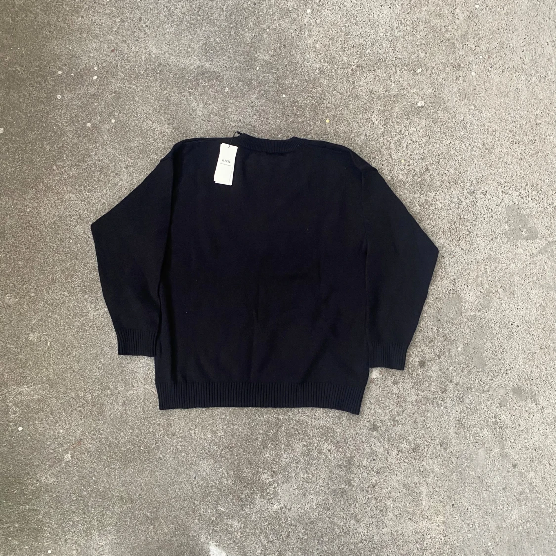 Svart stickad tröja från Ami - 2
