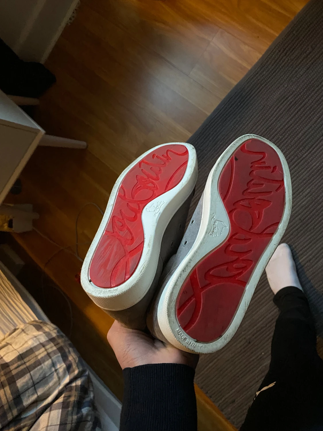 Christian Louboutin grå mocka sneakers - 1