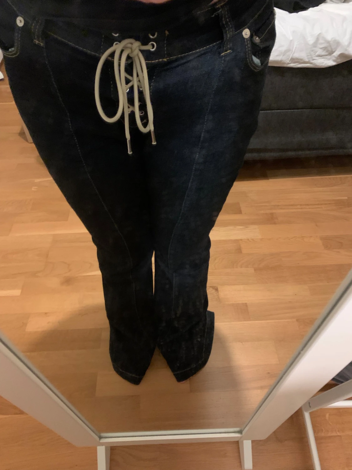 Weekday jeans med snörning - 1