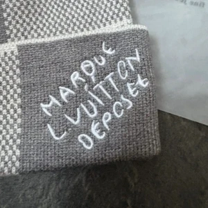 Mössa  - Helt ny mössa som passar till kyliga dagar pris kan diskuteras 