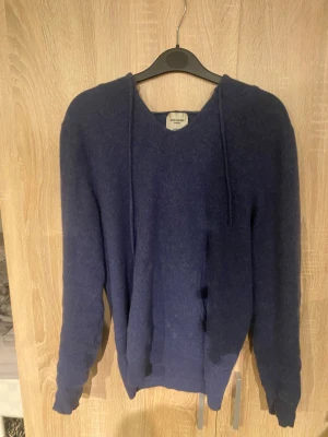 John Henric Kashmirtröja - En snygg  och stilren kashmirtröja strl M men passar även S