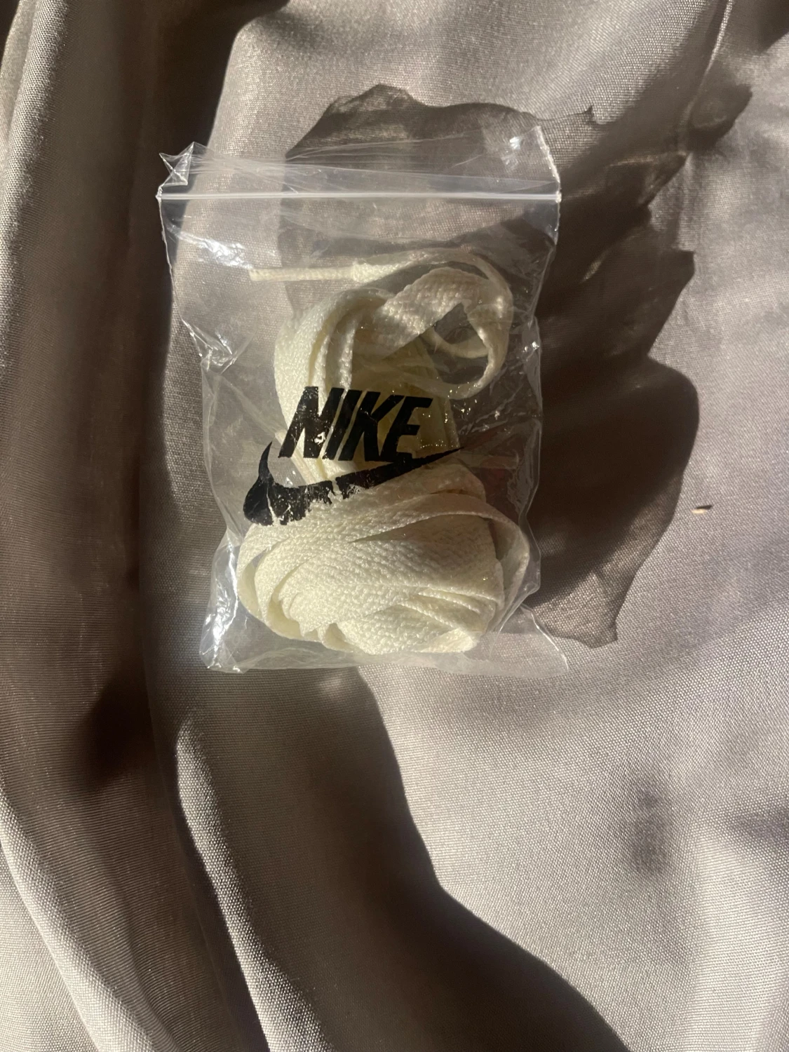 Vita Nike skosnören i originalpåse - 1