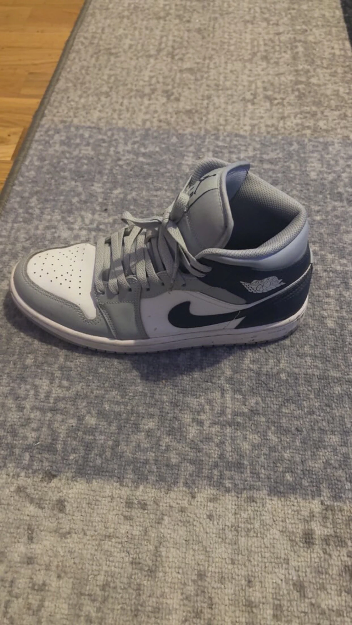 Nike Air Jordan 1 Mid grå/vit - 4