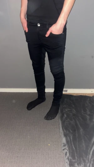 Tiger of sweden jeans  - Slim jeans - Tiger of sweden - Storlek: W28/L30 - Mycket fint skick - Nypris: 1599kr - Vårt pris: 299kr - hör av dig vid funderingar 💫