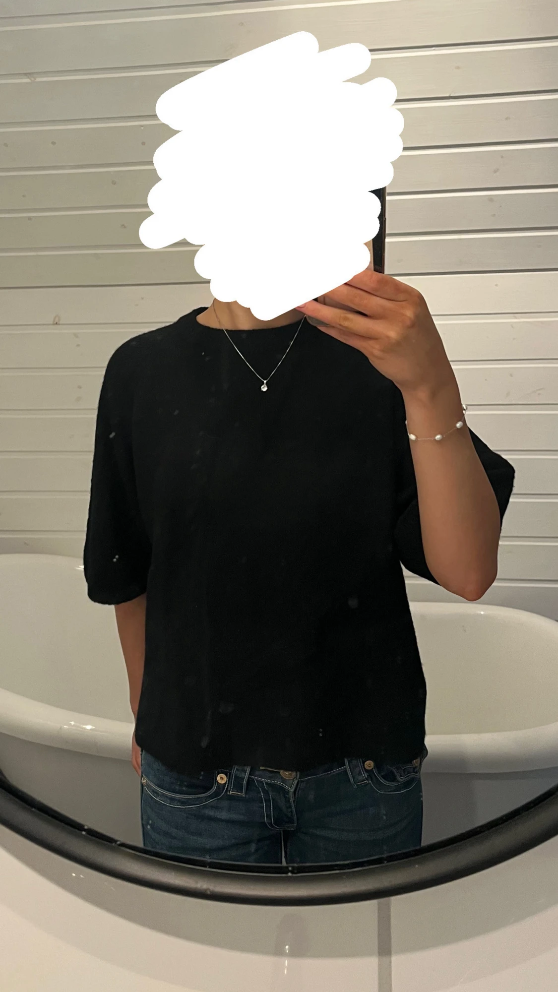 Svart stickad T-shirt