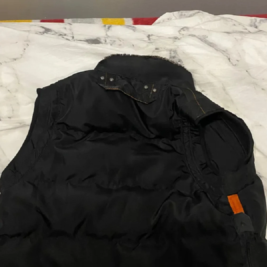 Svart dunväst från Parajumpers - 1