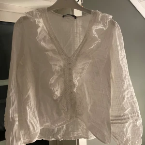 Vit blus - Mycket bra skick