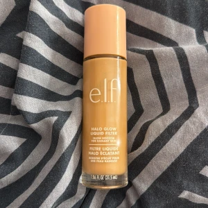 e.l.f. Halo Glow Liquid Filter Shade 2 - Glow booster från e.l.f. i färgen Shade 2 Fair/Light. Testad 1 gång 