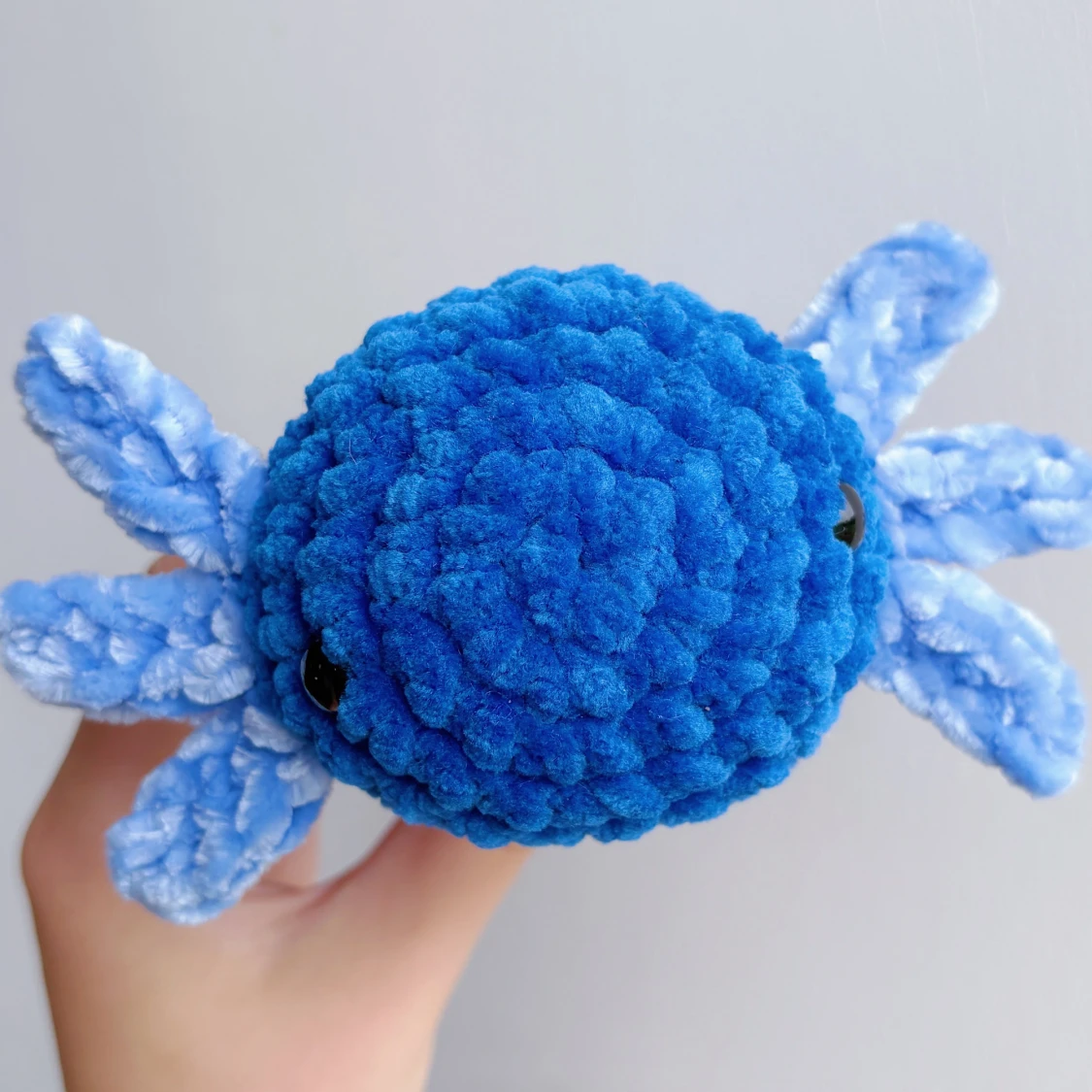 Virkad blå axolotl - 1