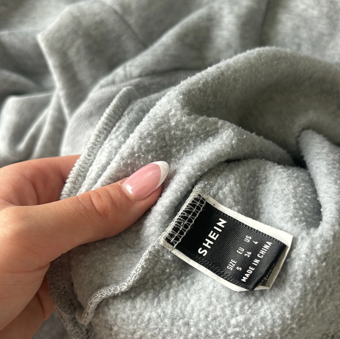 Grå Beverly Vista hoodie från SHEIN - 3