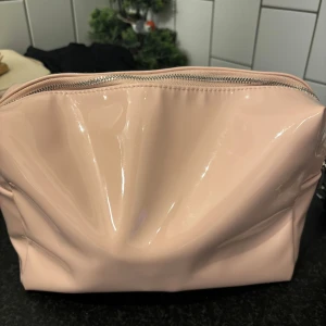 Caia Smink Väska - Super stor och i bra skick 💗💗