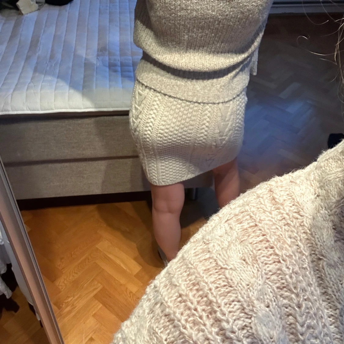 Ljus stickad set - 1