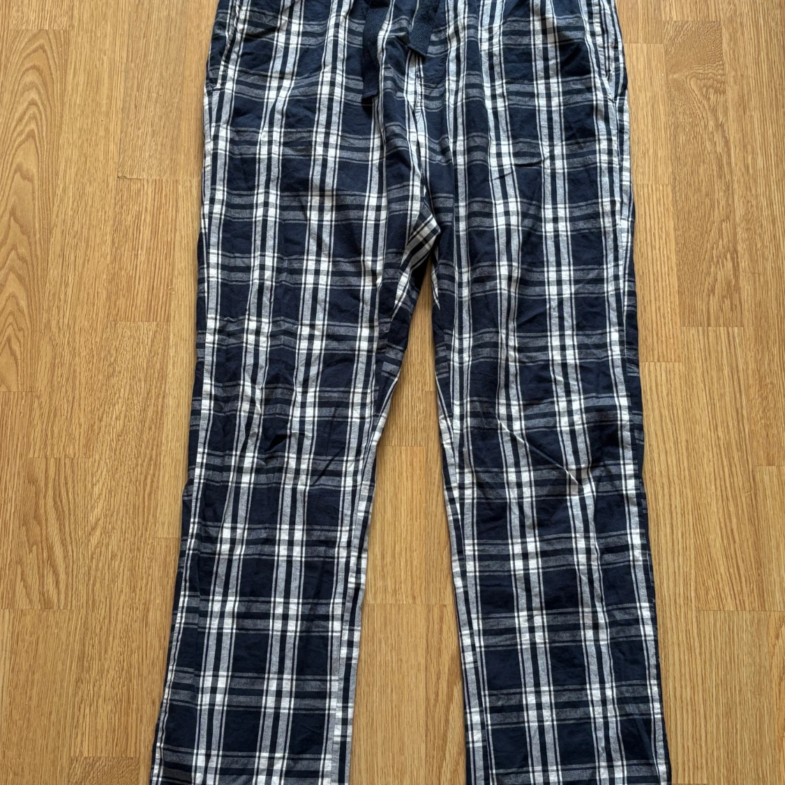 Rutiga pyjamasbyxor