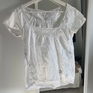 Blus odd Molly  - Jätte söt topp från odd Molly 💓 Tyvärr passa den inte mig och säljer den, priset går att diskutera och det är bara att fråga om mer bilder vid intresse💞