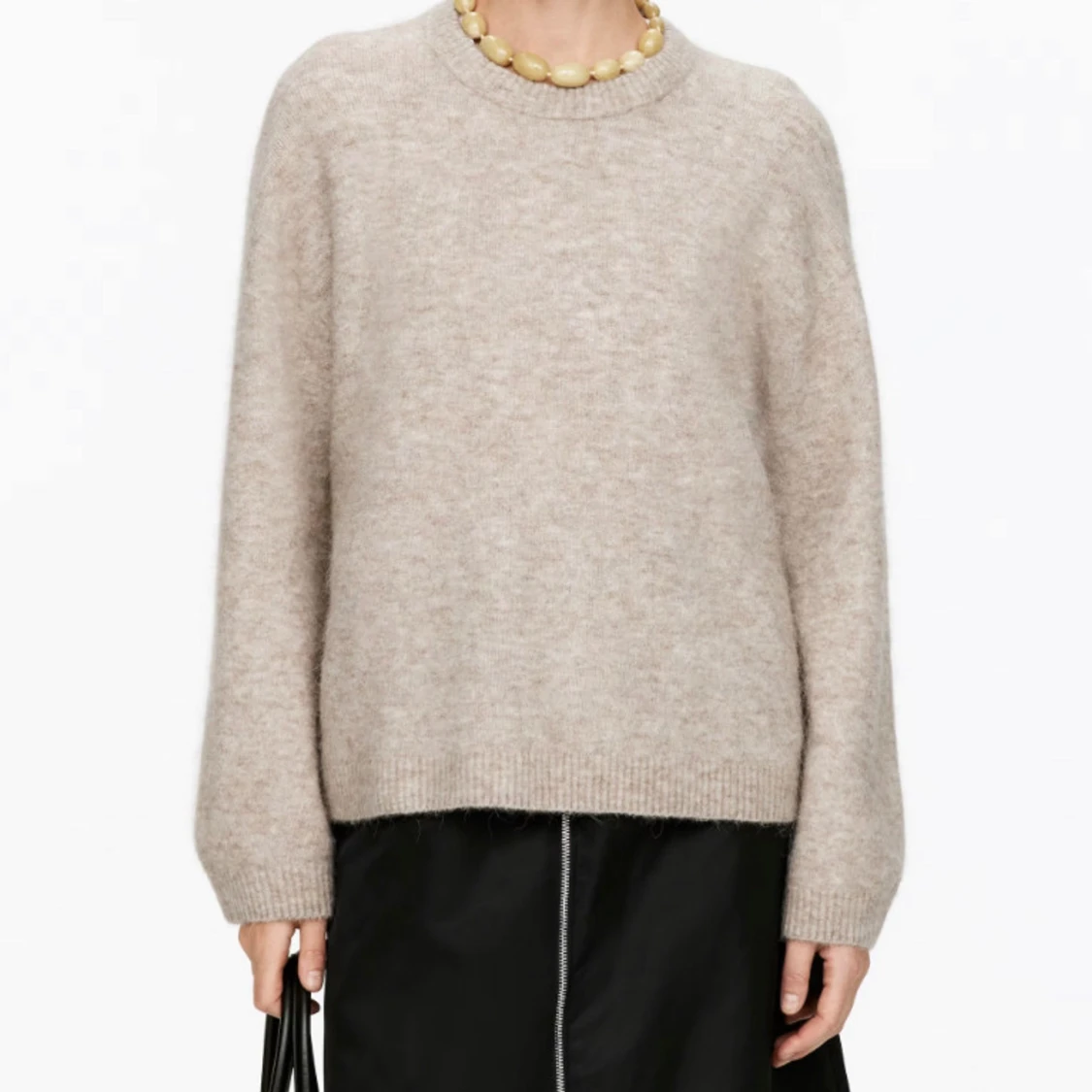 Beige stickad tröja från Arket - 1