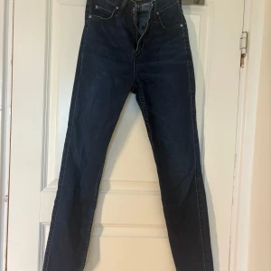 Mörkblå skinny jeans från Lee - Mörkblå skinny jeans från Lee 🌸