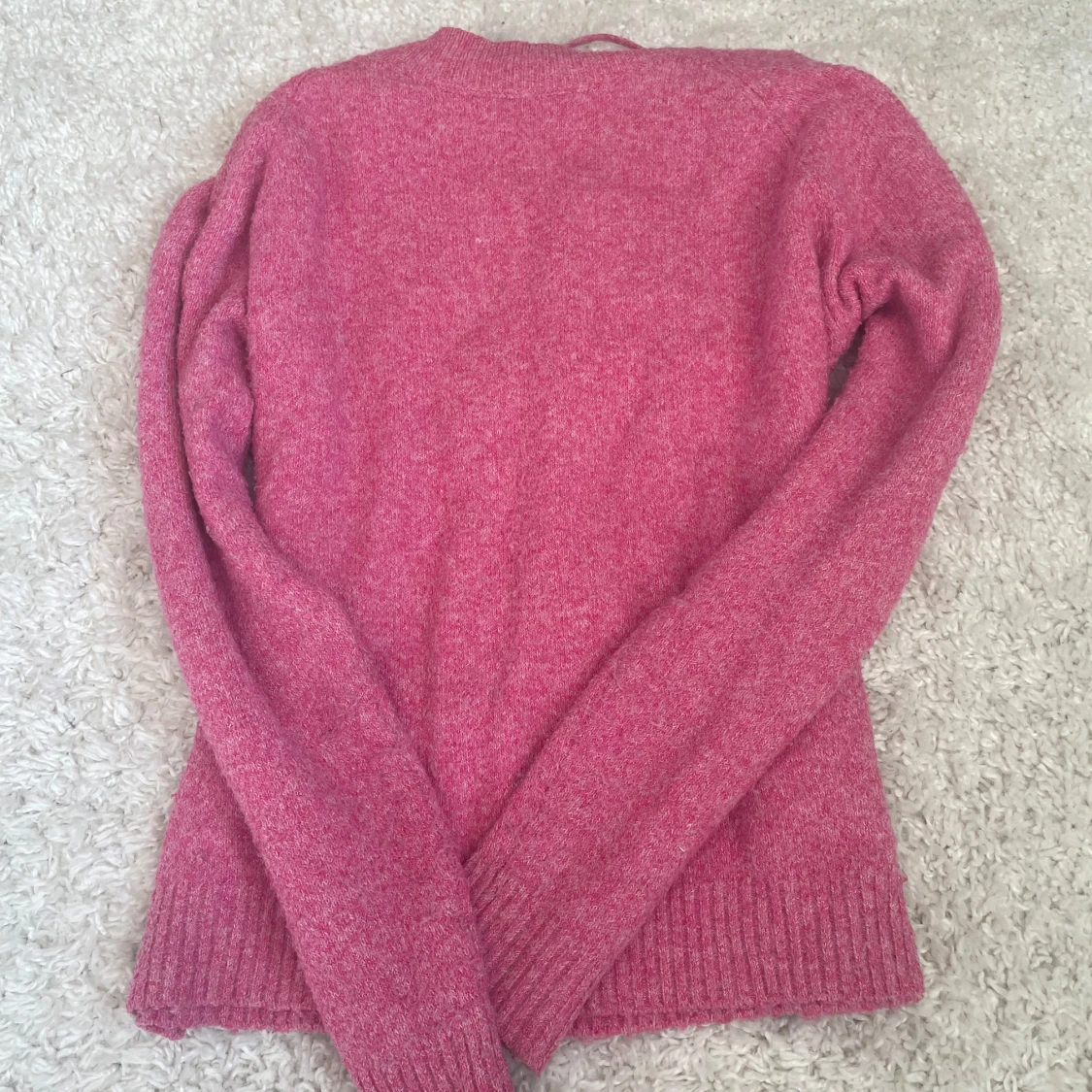 Rosa stickad tröja från Vero Moda