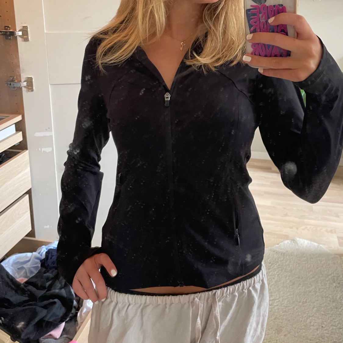 Svart slim vindjacka med dragkedja - 2