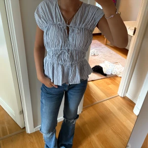 Blus - Säljer min favorit blus som inte säljs längre🤩