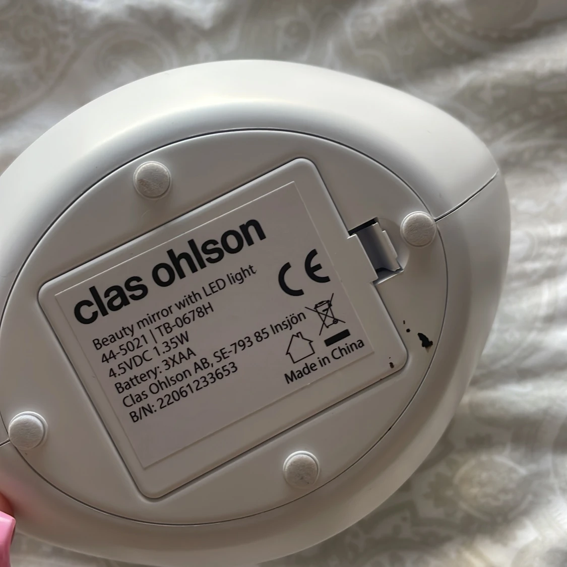 Sminkspegel med LED-ljus från Clas Ohlson - 2