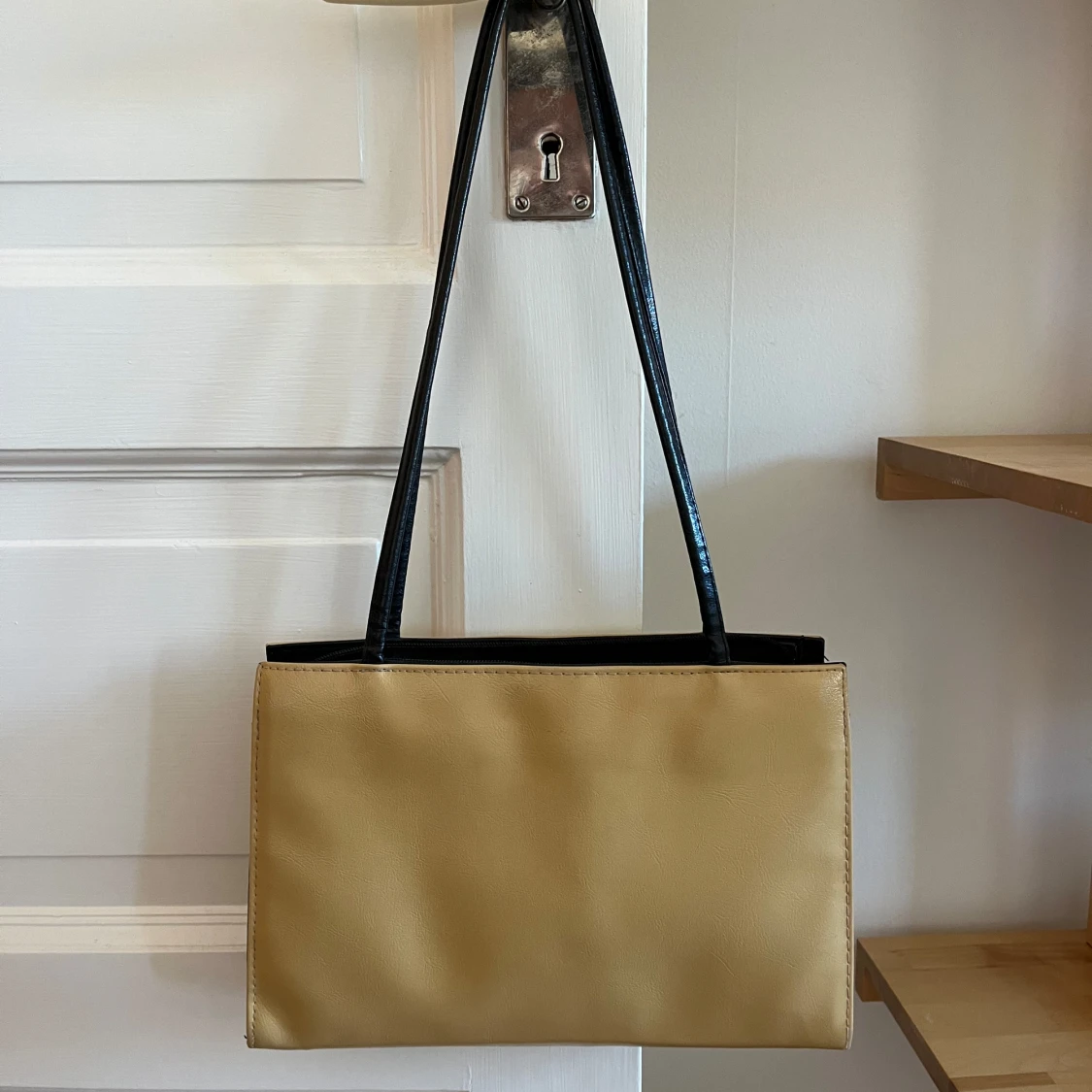 Beige italiensk handväska  - 1