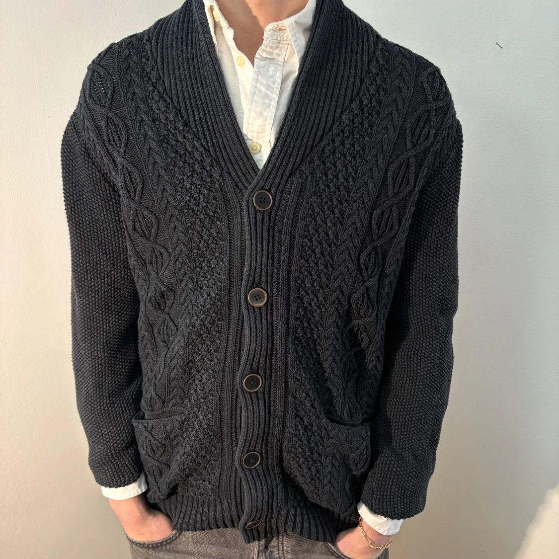 Mörkblå kofta med knappar - 1