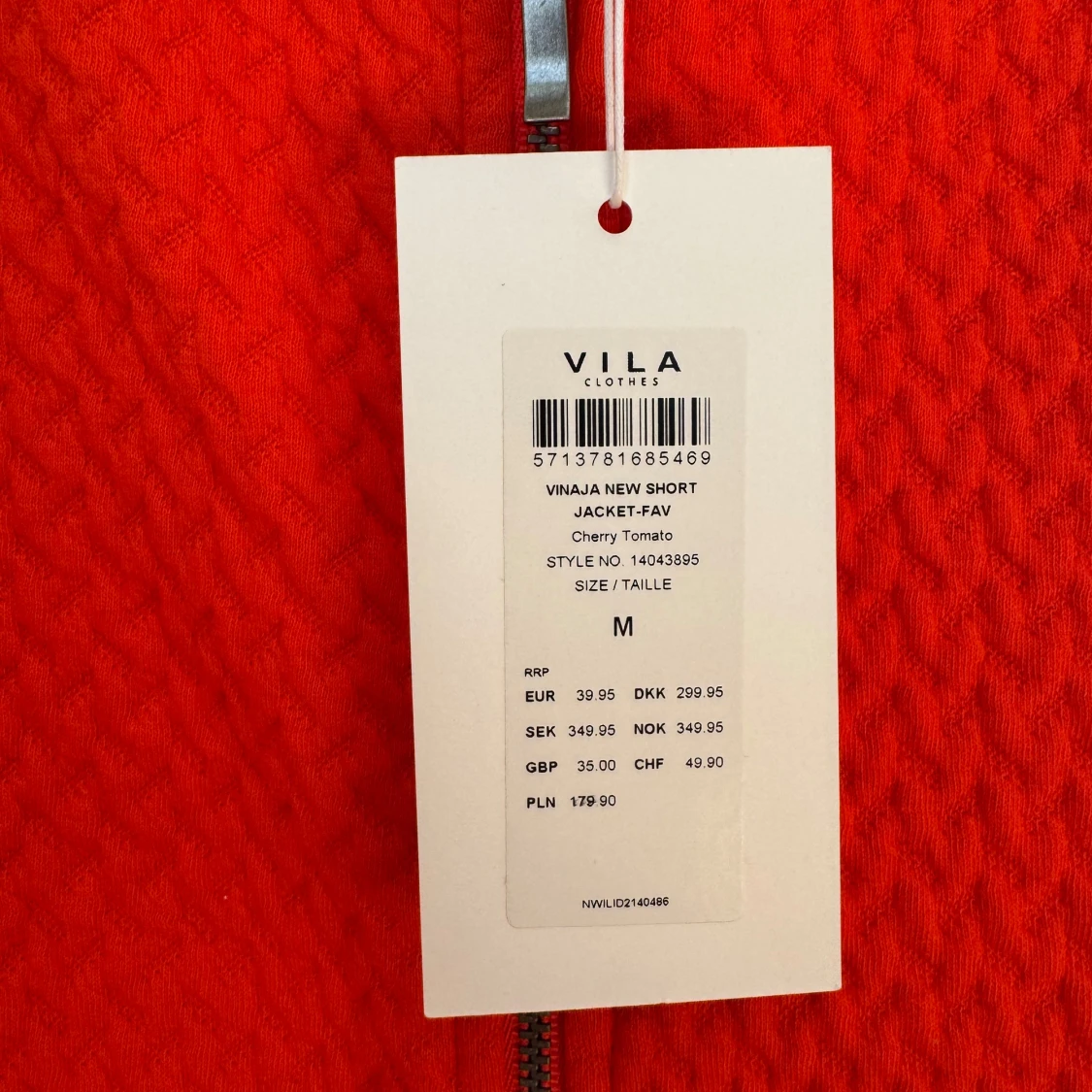 Ny, oanvänd, röd orange jacka från Vila!  - 2