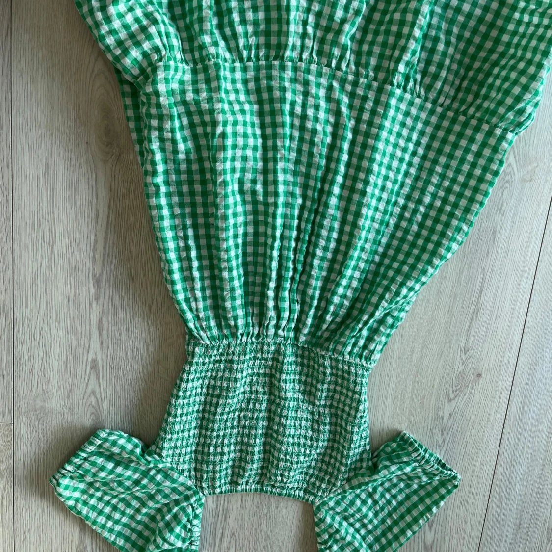 Grön- och vitrutiga klänning från Lindex - 1