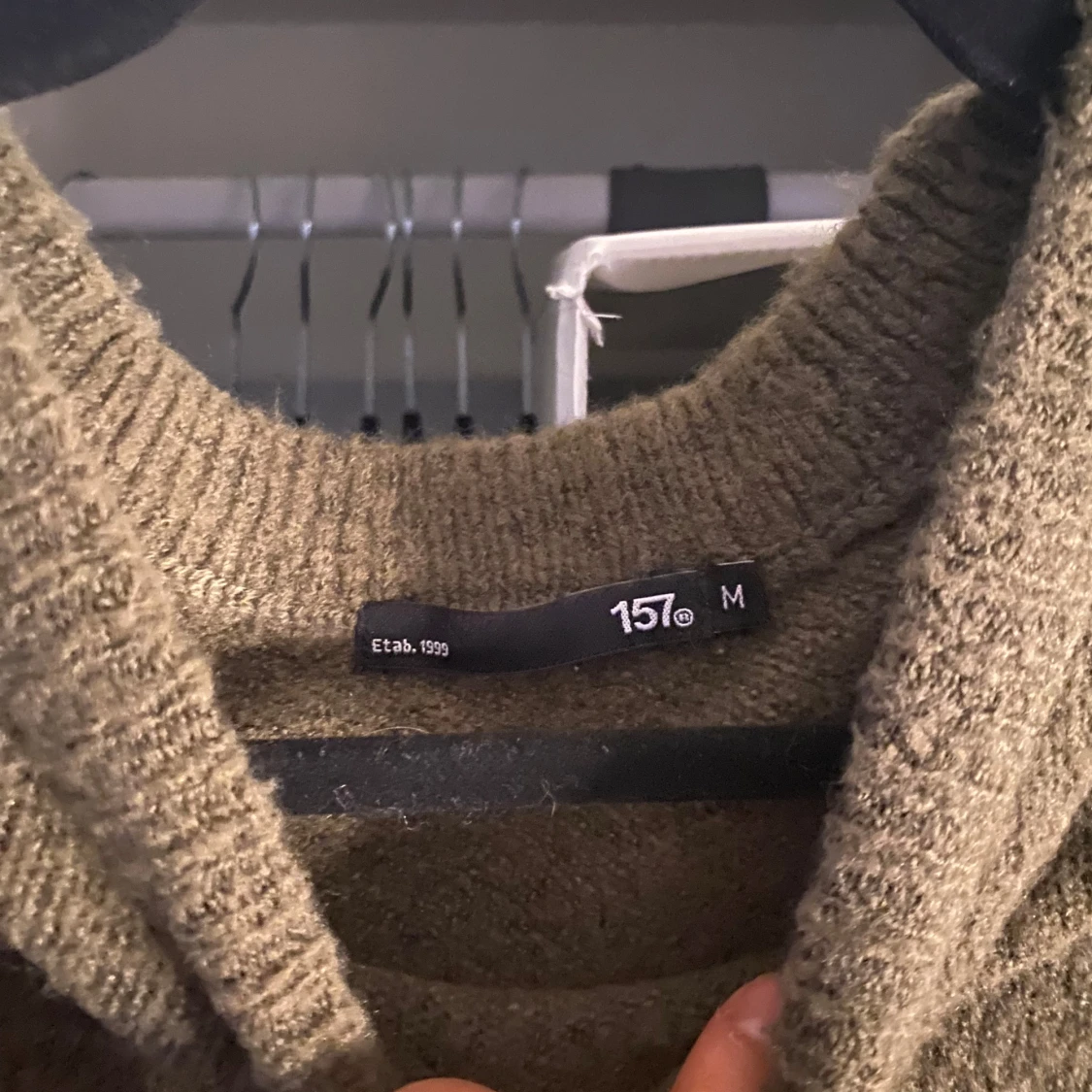 Olivgrön tröja från 157 - 1