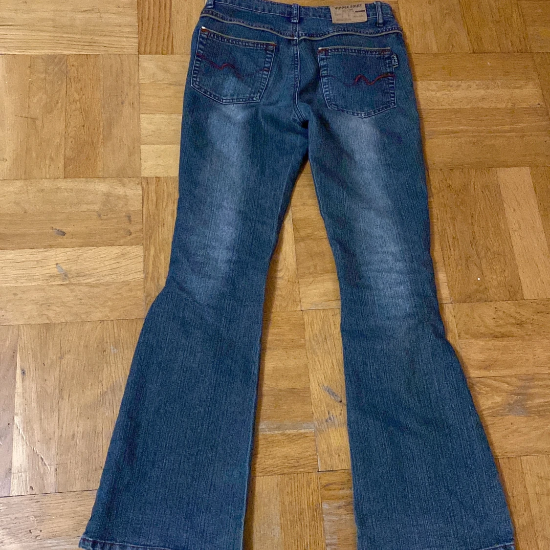 Blå bootcut jeans låg midja - 1