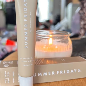 Summer Fridays Lip butter balm! - Summer Fridays Lip butter balm "vanilla". 15 g. Ny och oanvänd.