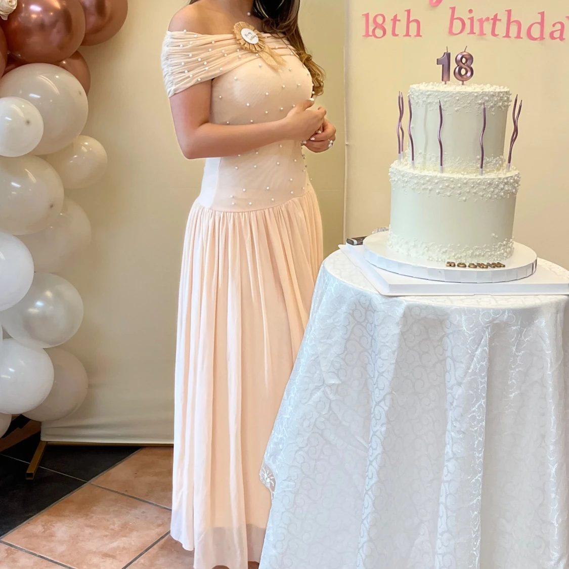 Ljusrosa långklänning med pärlor - 2