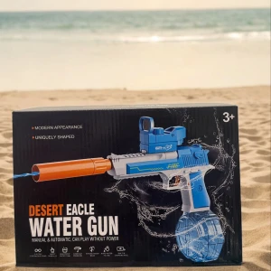 Desert eagle water gun - Hej, säljer en perfekt elektrisk vatten pistol till sommaren som man skjuter manuell. Denna vatten pistol är perfekt till dig som vill ha en grym vatten pistol till sommaren. Om ni har någon fråga om vatten pistolen skicka till mig då.
