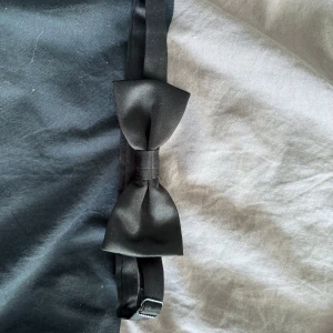 Bow tie - Säljs för att det inte kommer till användning 