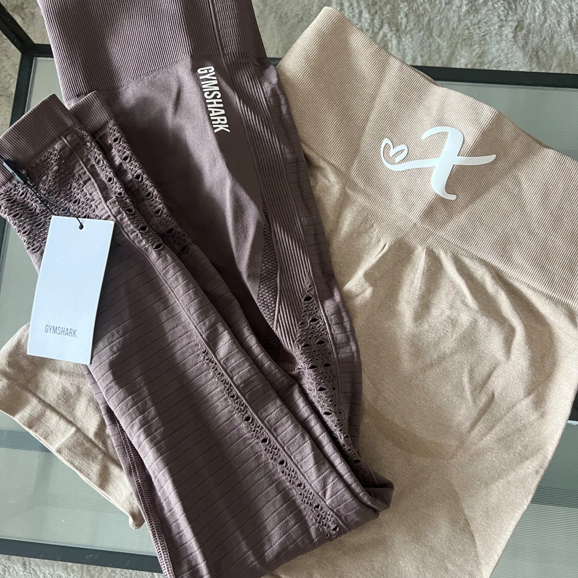 Träningstights och shorts